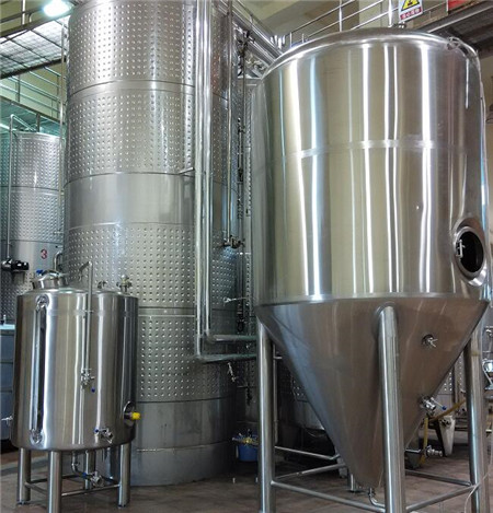 果酒生產(chǎn)線